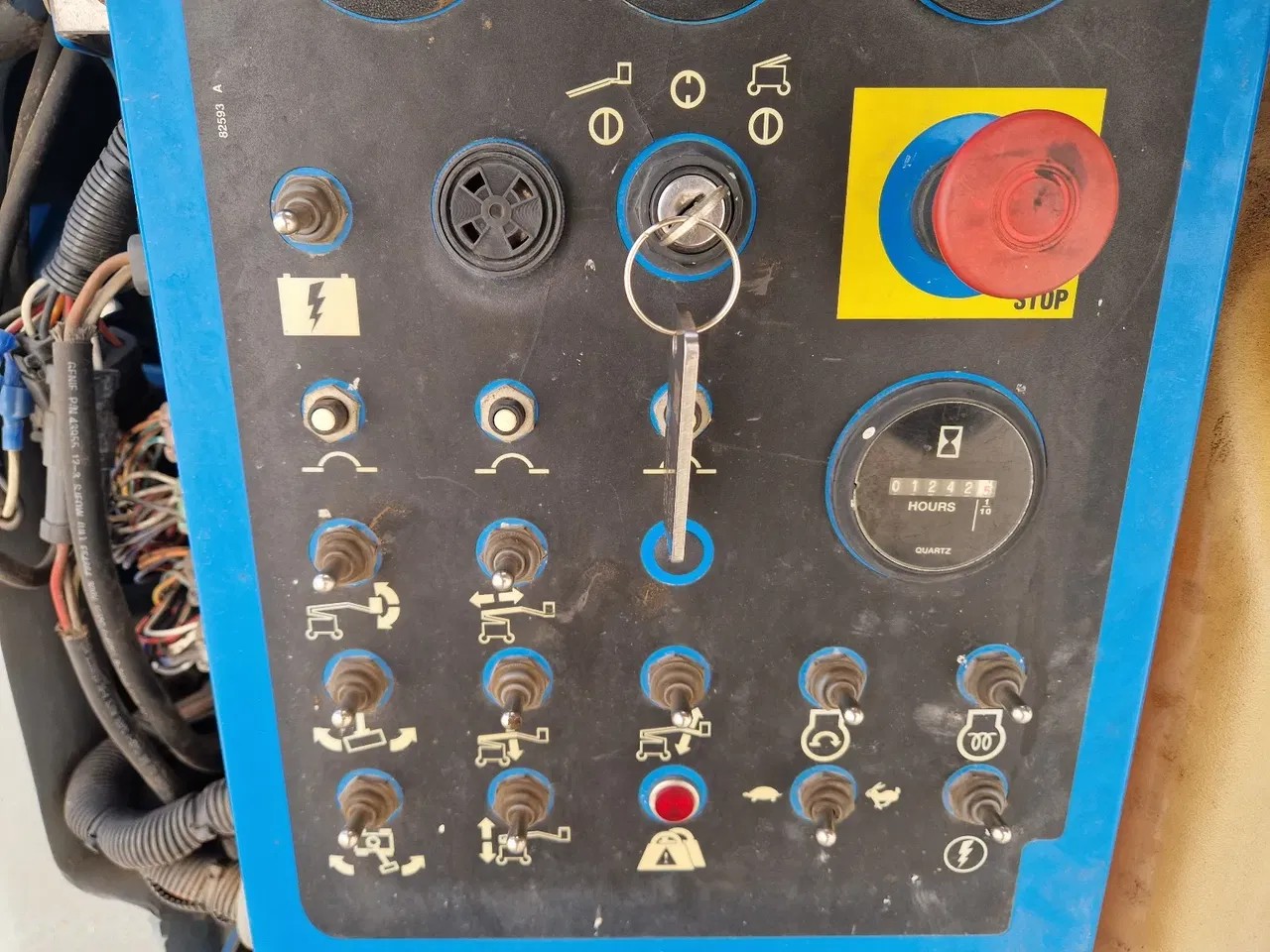 2011 Genie, 1.244 mth, Import Auf Lager in der EU — Foto 11 z 17