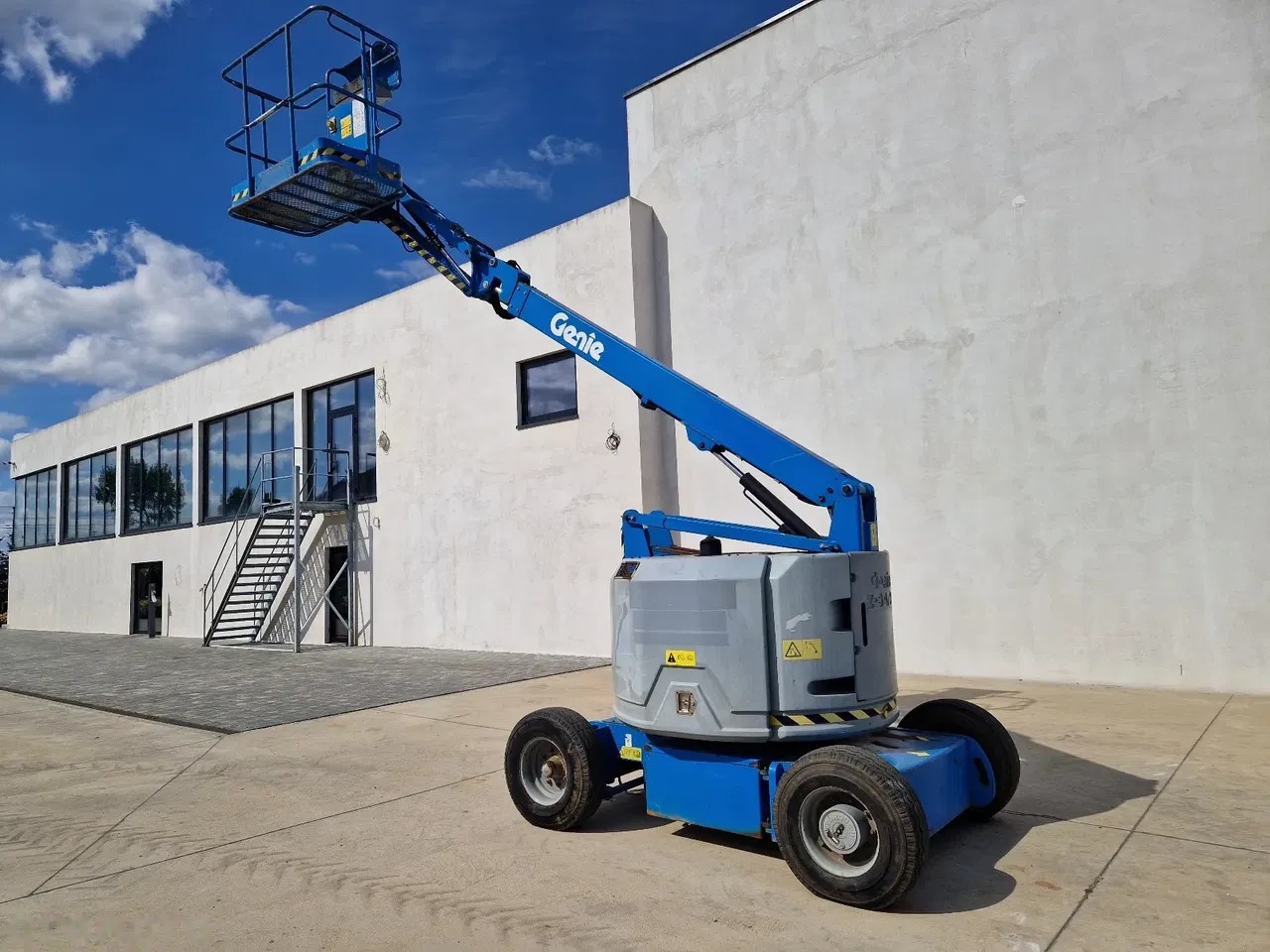 2011 Genie, 1.244 mth, Import Auf Lager in der EU — Foto 9 z 17