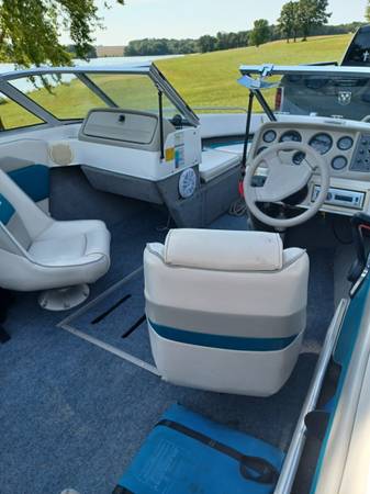 Four Winns, Import USA — Foto 5 z 8