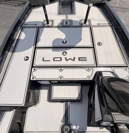 2027 Lowe, Import USA — Foto 12 z 12
