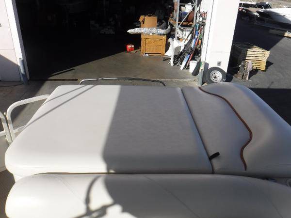 2006 Crestliner, Import USA — Foto 5 z 6