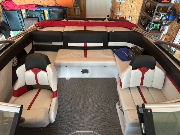 2013 Four Winns, Import USA — Foto 11 z 12