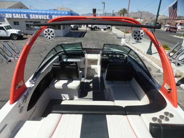 2016 Four Winns, Import USA — Foto 7 z 12