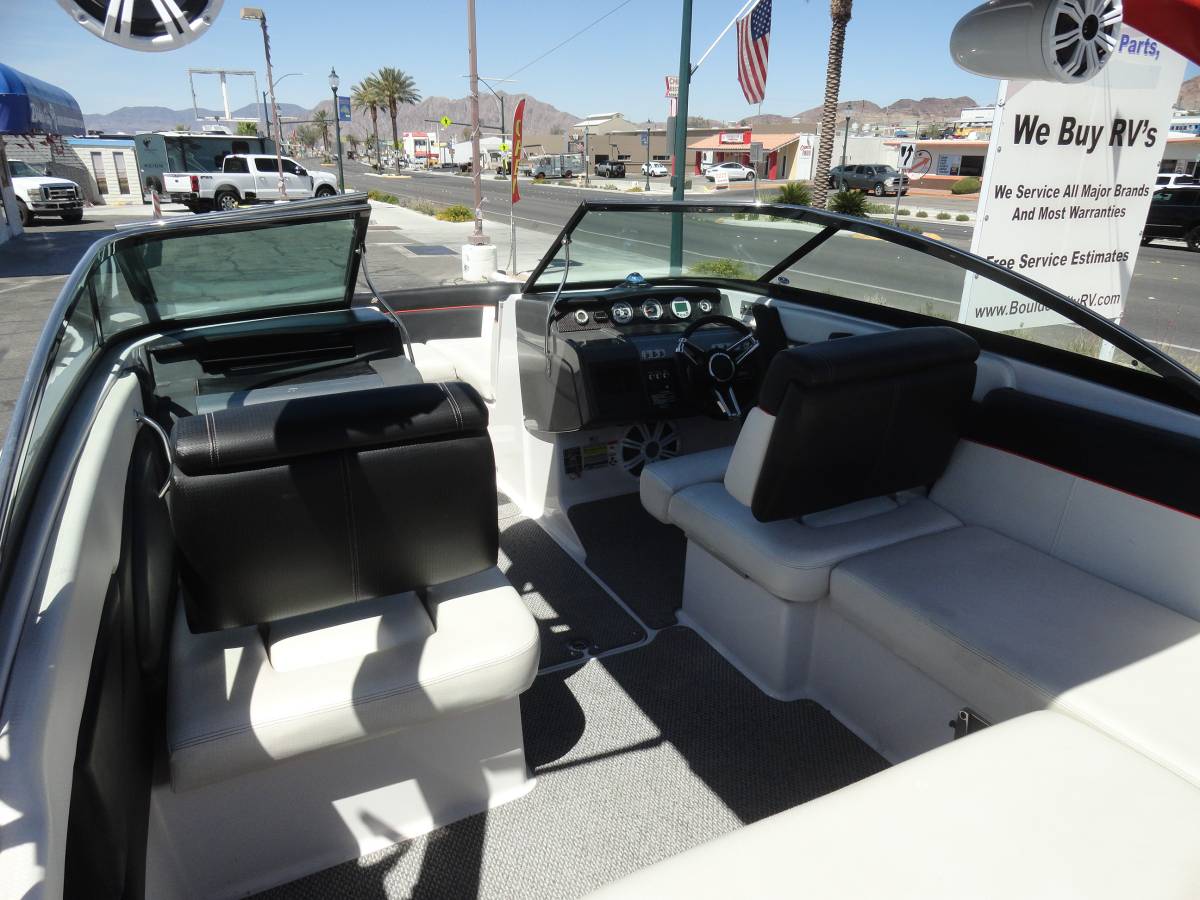2016 Four Winns, Import USA — Foto 8 z 12
