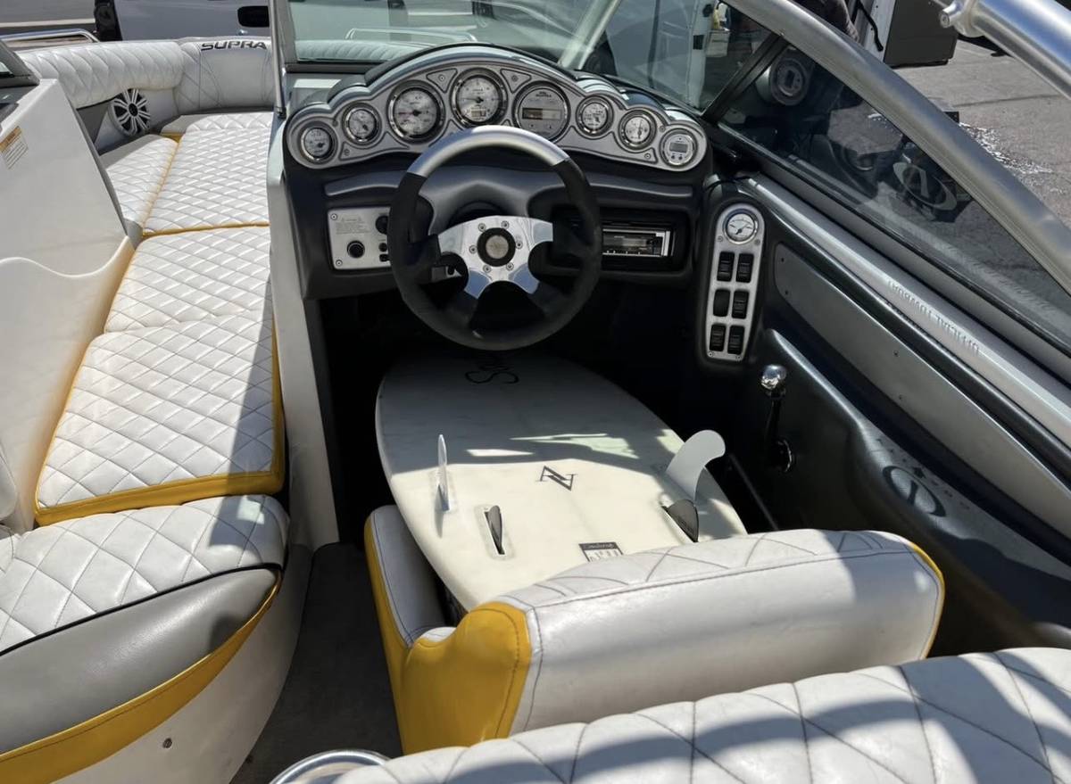 2005 Supra, Import USA — Foto 7 z 12