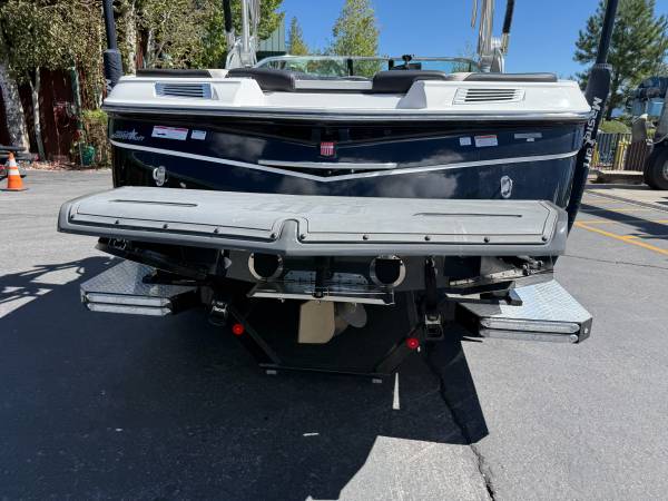 2015 MasterCraft, Import USA — Foto 2 z 12