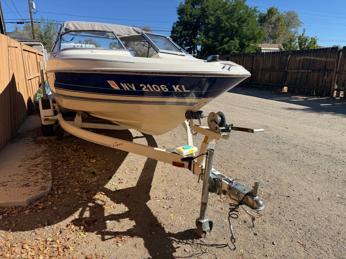 2000 Bayliner, Import USA — Foto 2 z 11