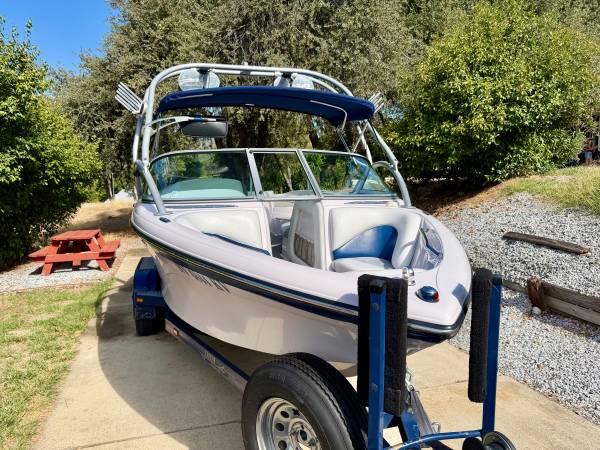 2004 Nautique, Import USA — Foto 3 z 12
