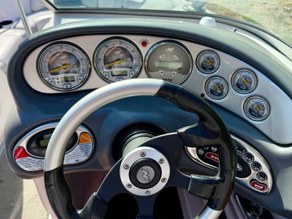 2004 Nautique, Import USA — Foto 7 z 12