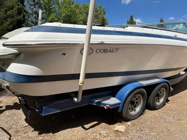 2000 Cobalt, Import USA — Foto 6 z 10