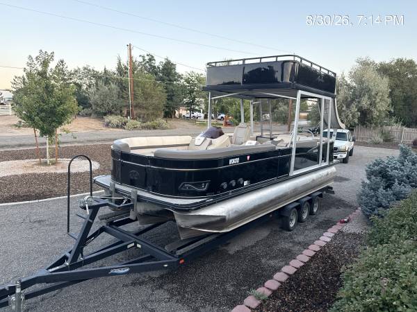 2021 Catalina, Import USA — Foto 12 z 12
