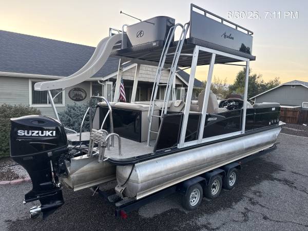 2021 Catalina, Import USA — Foto 2 z 12