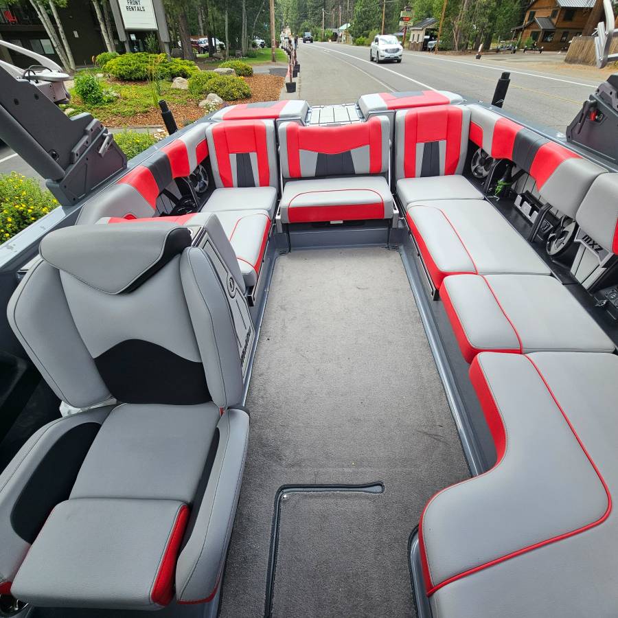 Malibu, Import USA — Foto 4 z 11