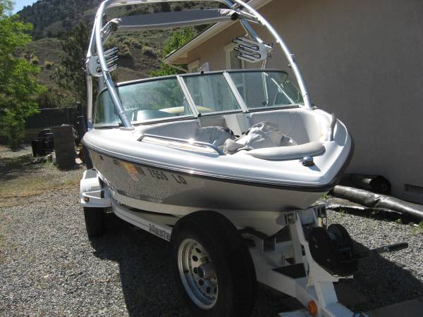 2005 MasterCraft, Import USA — Foto 1 z 9 2005 MasterCraft, Import USA — Foto 1 z 9