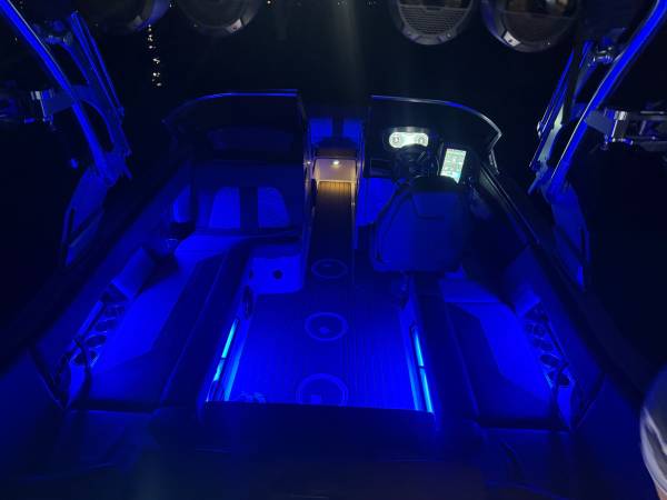 2021 MasterCraft, Import USA — Foto 10 z 10