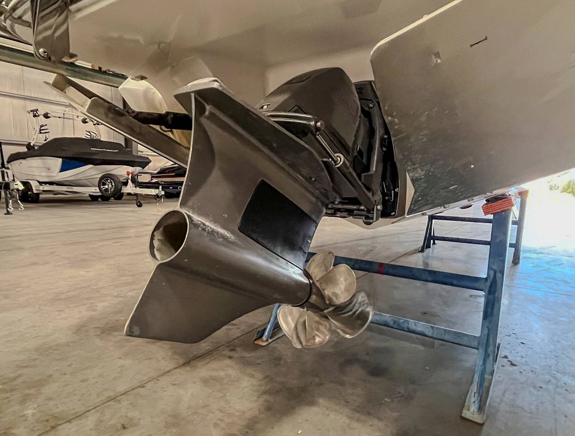 2021 Cobalt, Import USA — Foto 5 z 12