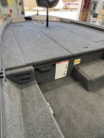 Lowe, Import USA — Foto 2 z 5