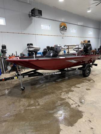 2026 Crestliner, Import USA — Foto 1