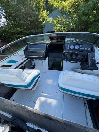 1989 Formula, Import USA — Foto 7 z 12
