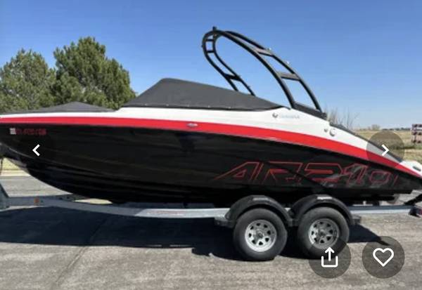 2021 Yamaha, Import USA — Foto 2 z 12