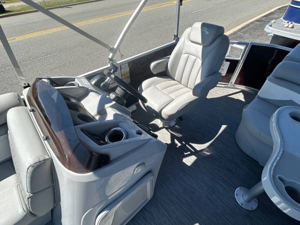 Bennington, Import USA — Foto 11 z 12
