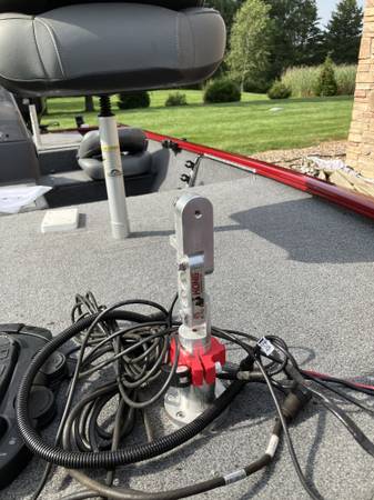 Tracker, Import USA — Foto 12 z 12