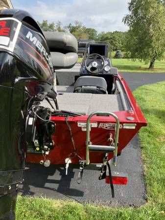 Tracker, Import USA — Foto 6 z 12