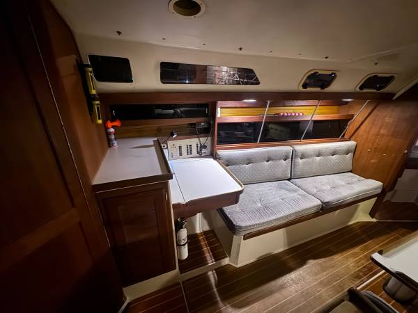 1987 Catalina, Import USA — Foto 8 z 12