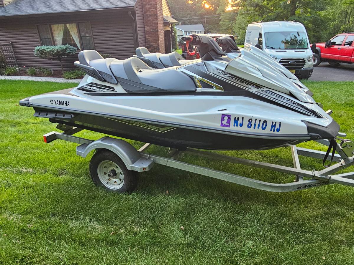 2016 Yamaha, Import USA — Foto 4 z 10