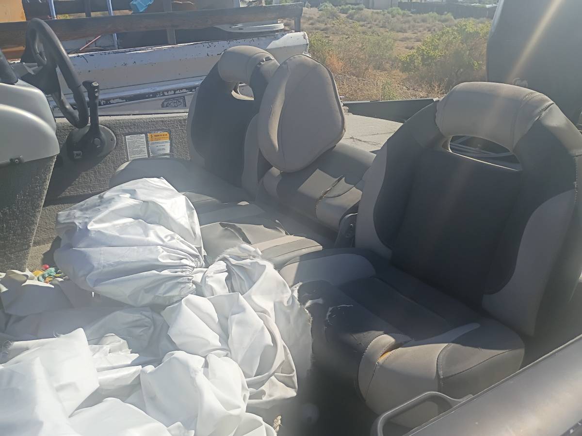 2006 Tracker, Import USA — Foto 5 z 12