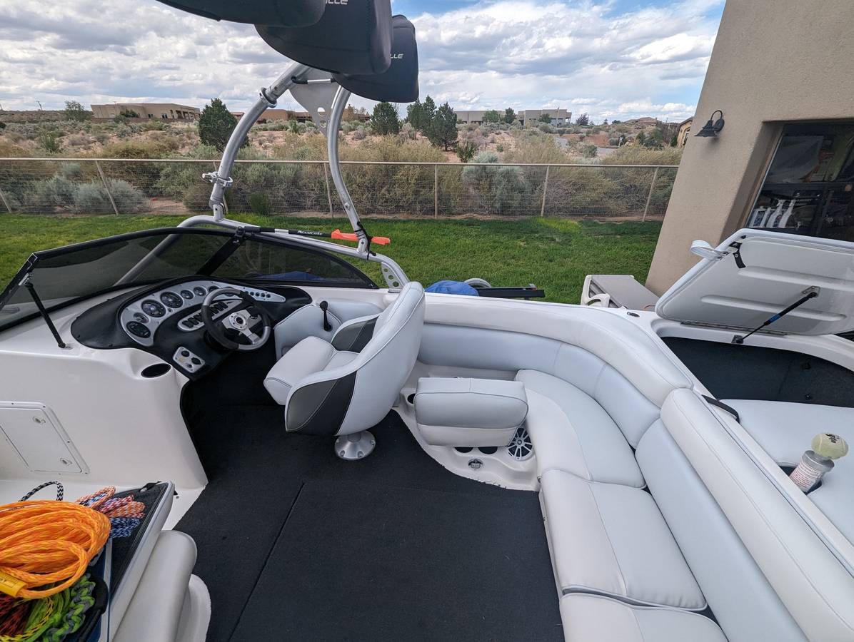 2002 Tige, Import USA — Foto 6 z 11