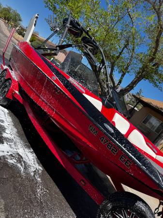 2010 Axis, Import USA — Foto 3 z 12