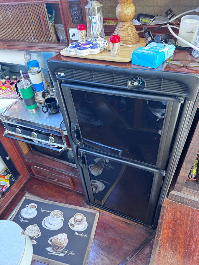 Sea Ray, Import USA — Foto 7 z 12