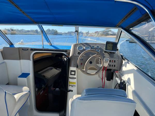 Bayliner, Import USA — Foto 7 z 12
