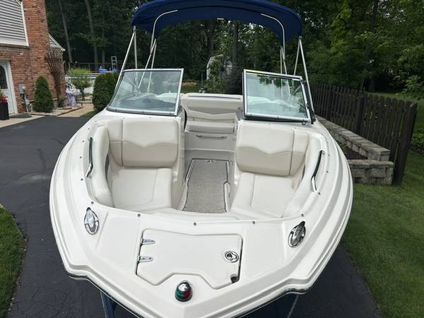 Chaparral, Import USA — Foto 3 z 12
