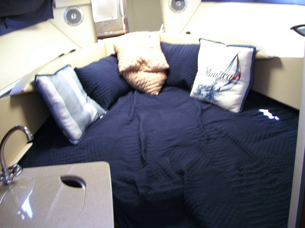 2010 Bayliner, Import USA — Foto 5 z 12