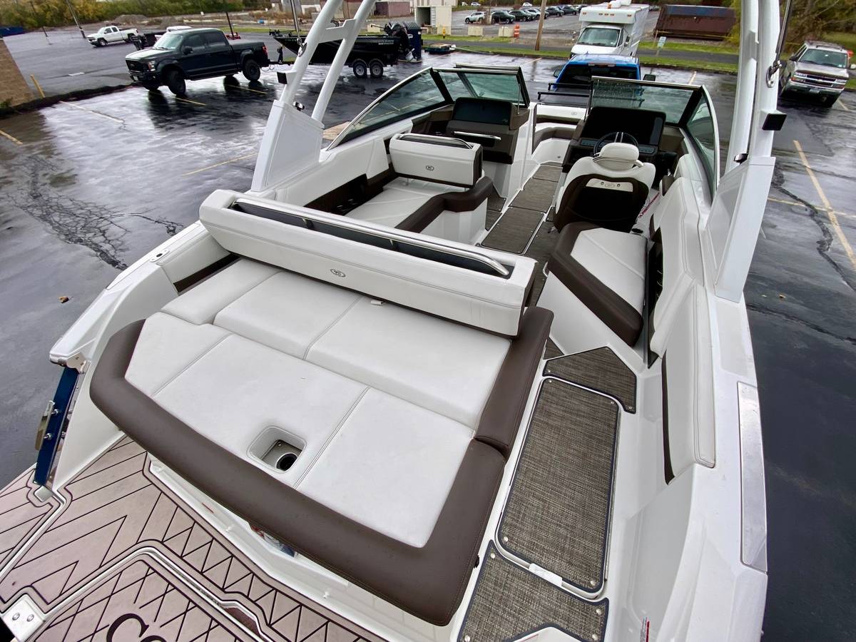 2022 Cobalt, Import USA — Foto 12 z 12