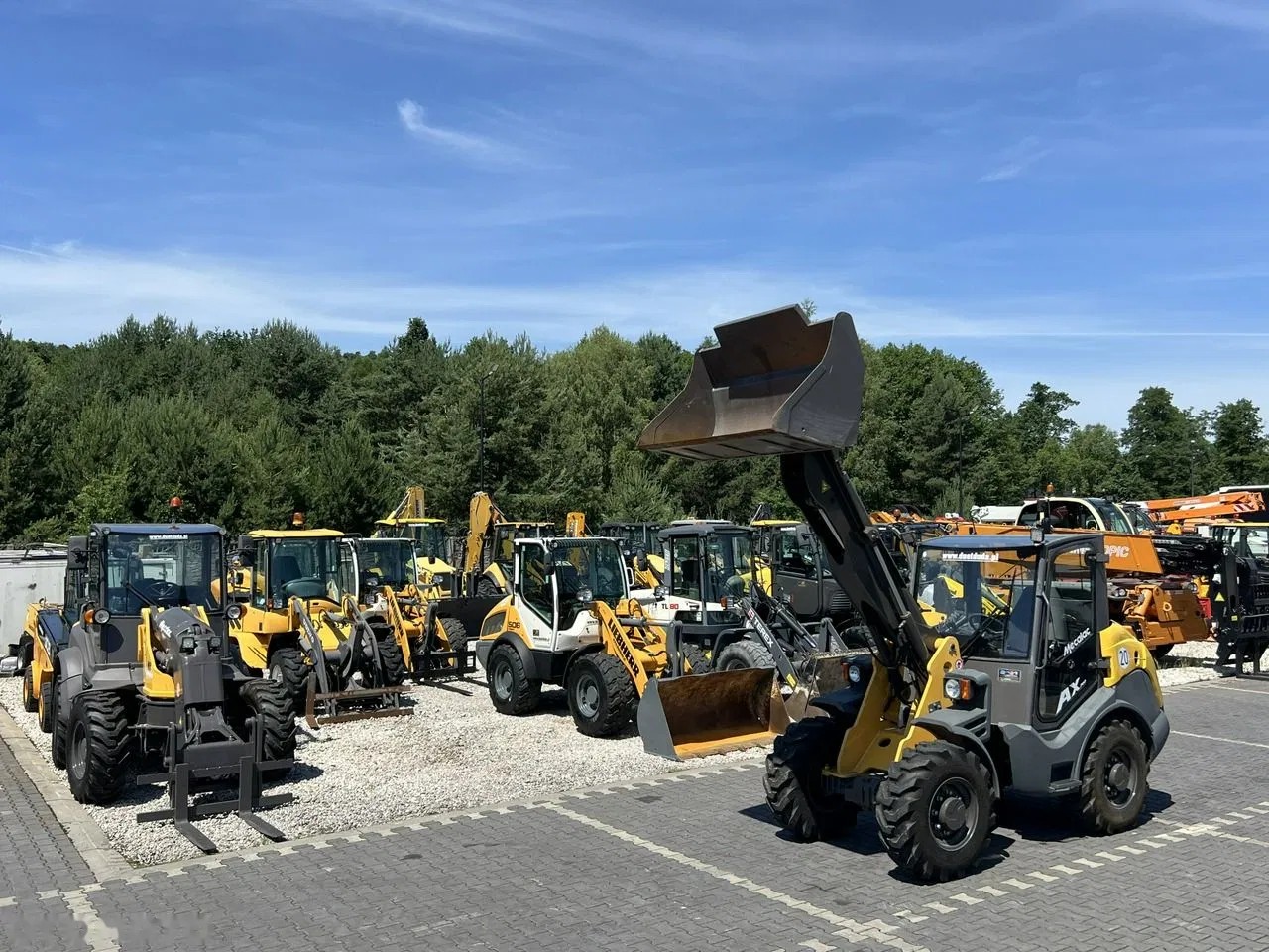 2015 Mecalac AX, 9.999 mth, Import Auf Lager in der EU — Foto 1