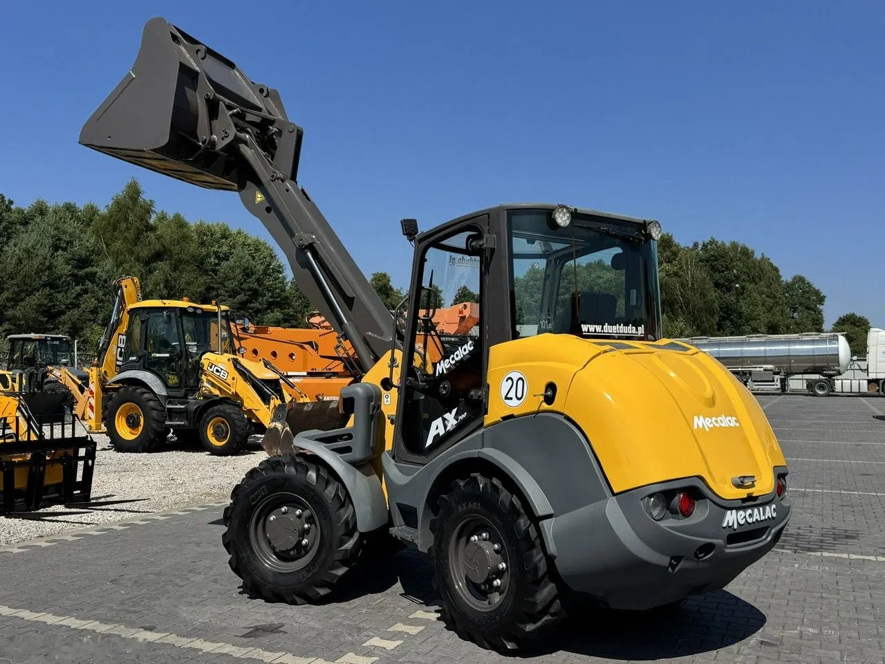 2015 Mecalac AX, 9.999 mth, Import Auf Lager in der EU — Foto 14 z 24