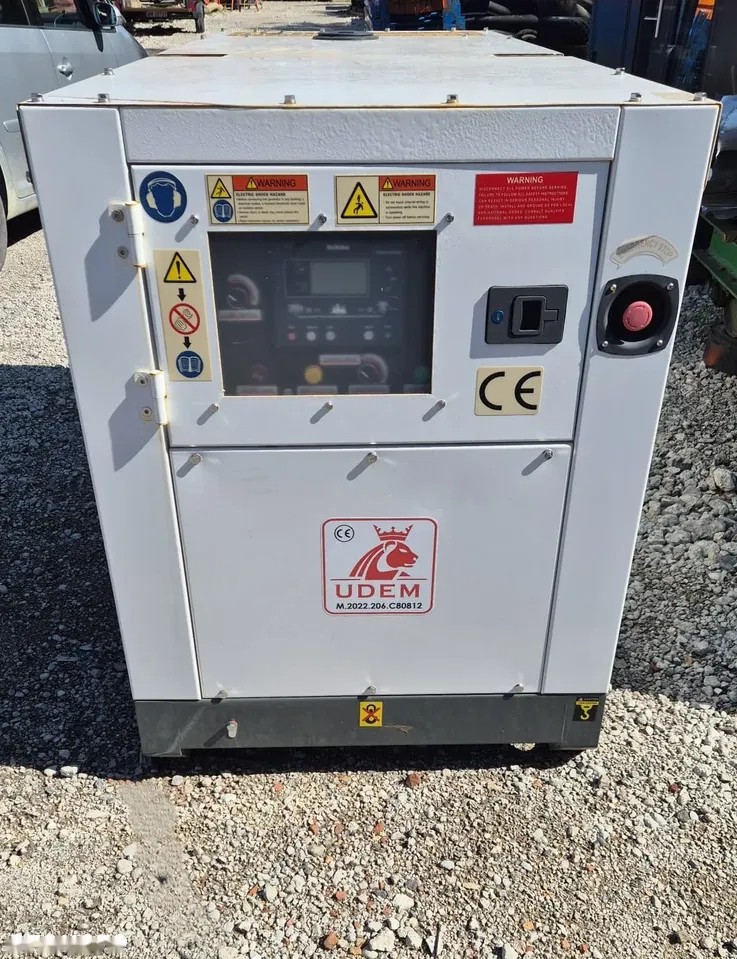 2025 INNY, Import Auf Lager in der EU — Foto 3 z 18