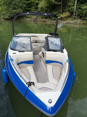 Malibu, Import USA — Foto 3 z 8