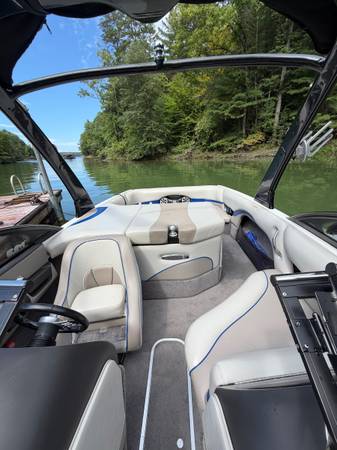 Malibu, Import USA — Foto 4 z 8
