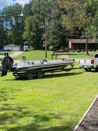 2015 Skeeter, Import USA — Foto 2 z 12