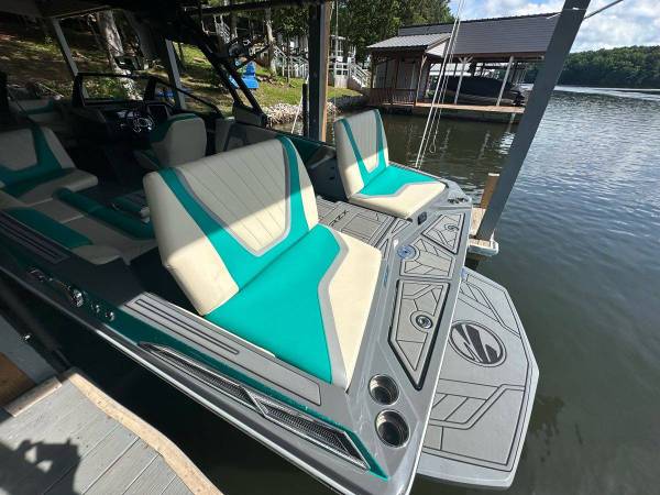 Tige, Import USA — Foto 11 z 12