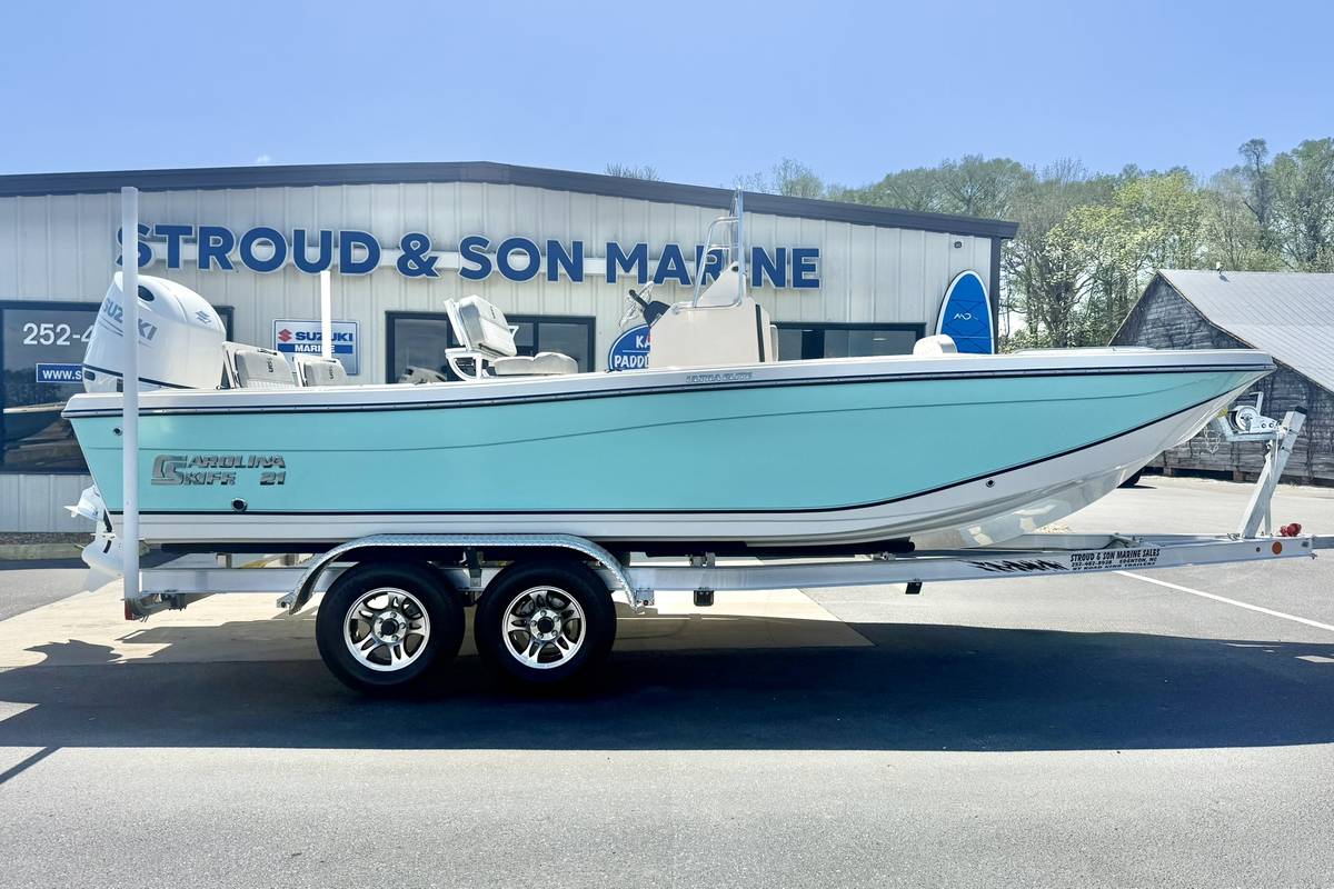 2026 Boston Whaler, Import USA — Foto 7 z 12