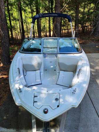 2009 Chaparral, Import USA — Foto 3 z 11