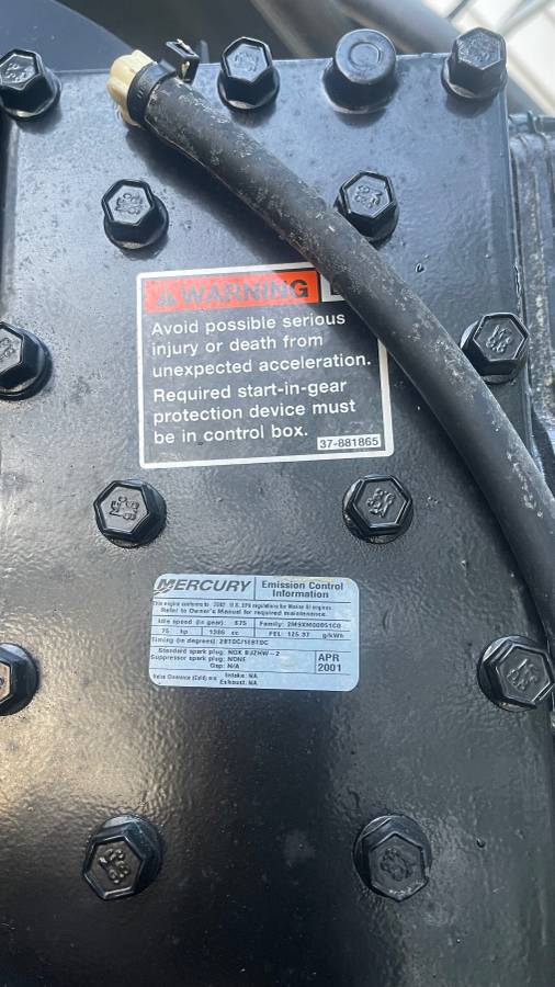1989 Hurricane, Import USA — Foto 4 z 12