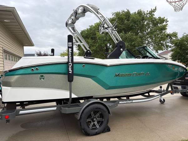 2021 MasterCraft, Import USA — Foto 4 z 12