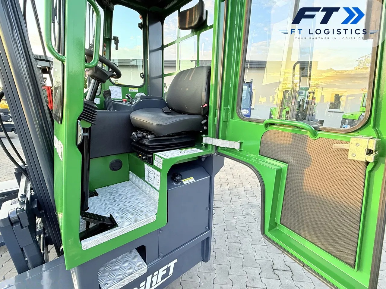 2018 Combilift WÓZEK, 5.450 mth, Import Auf Lager in der EU — Foto 11 z 24