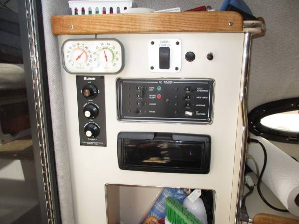 1998 Four Winns, Import USA — Foto 7 z 12
